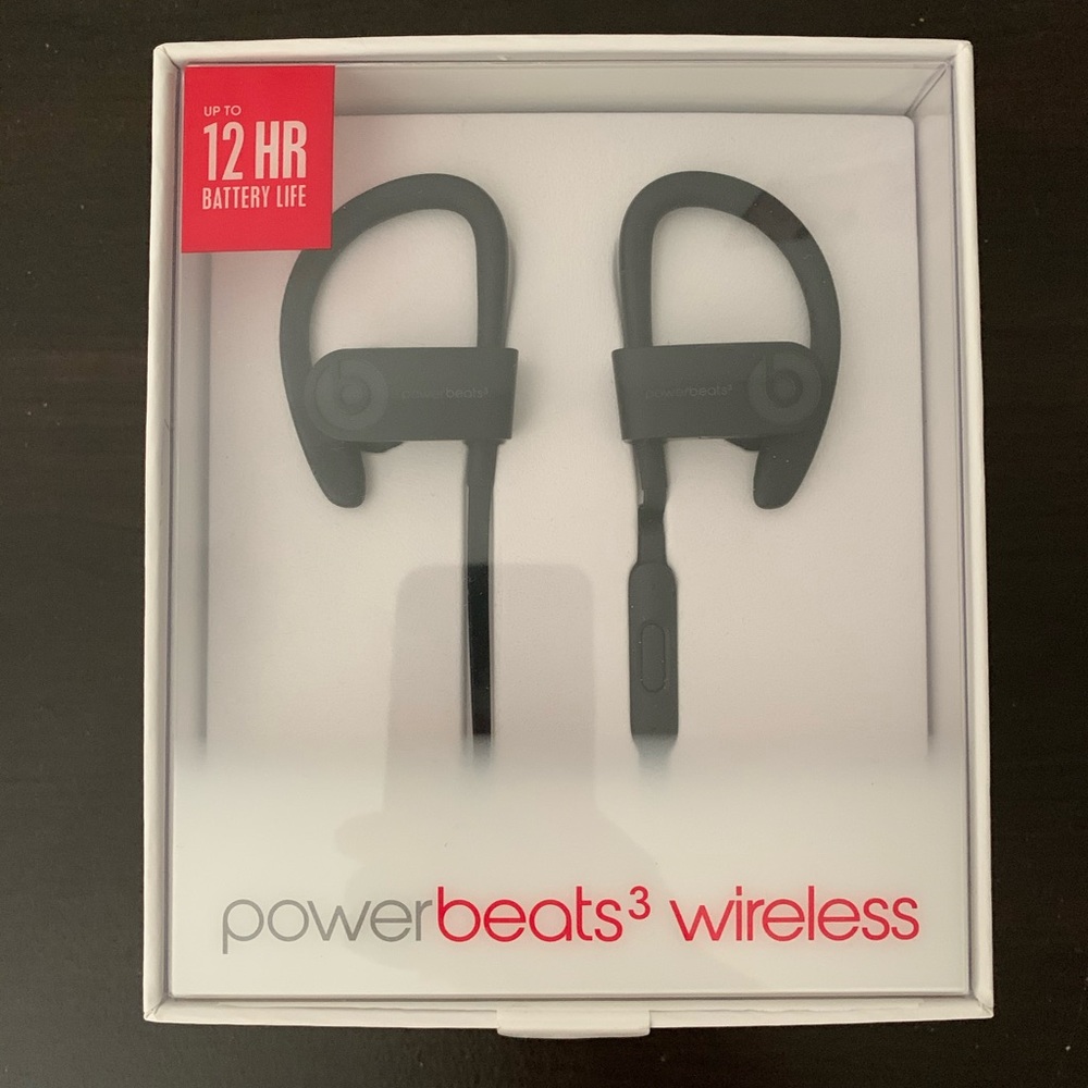 Power Beats 3 wireless headphones